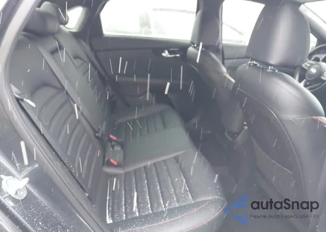 2021 Kia Forte Gt z USA, uszkodzony, nr VIN 3KPF44AC9ME366907